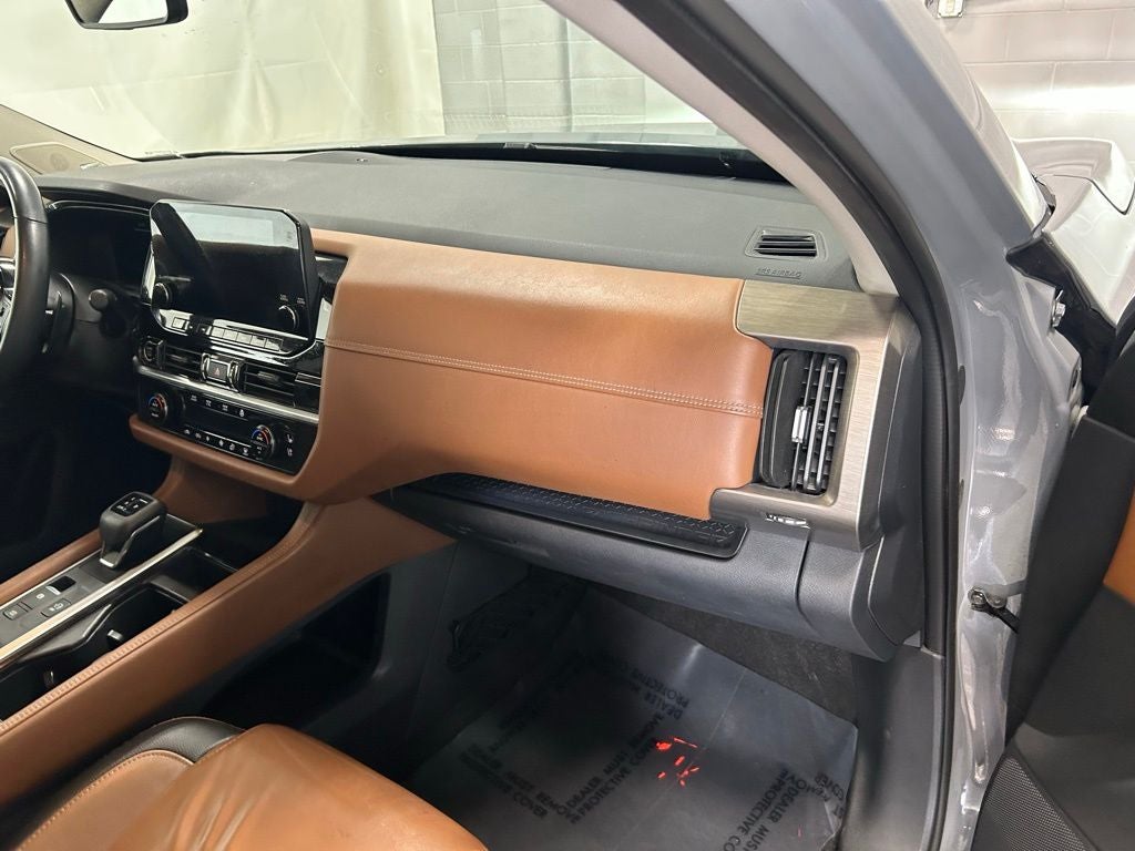 2023 Nissan Pathfinder Platinum 4WD