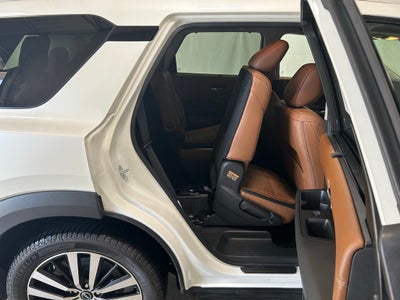 2023 Nissan Pathfinder Platinum 4WD