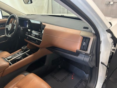 2023 Nissan Pathfinder Platinum 4WD