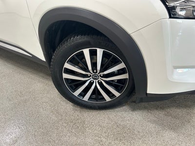 2023 Nissan Pathfinder Platinum 4WD