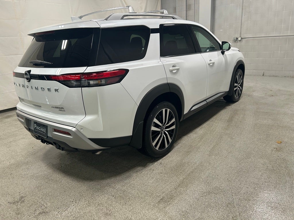 2025 Nissan Pathfinder Platinum 4WD