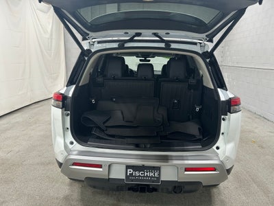 2025 Nissan Pathfinder Platinum 4WD