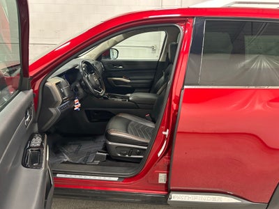 2023 Nissan Pathfinder Platinum 4WD