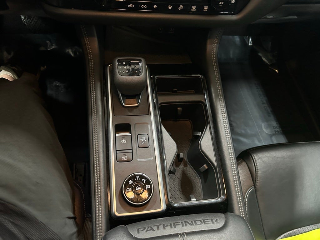 2023 Nissan Pathfinder Platinum 4WD