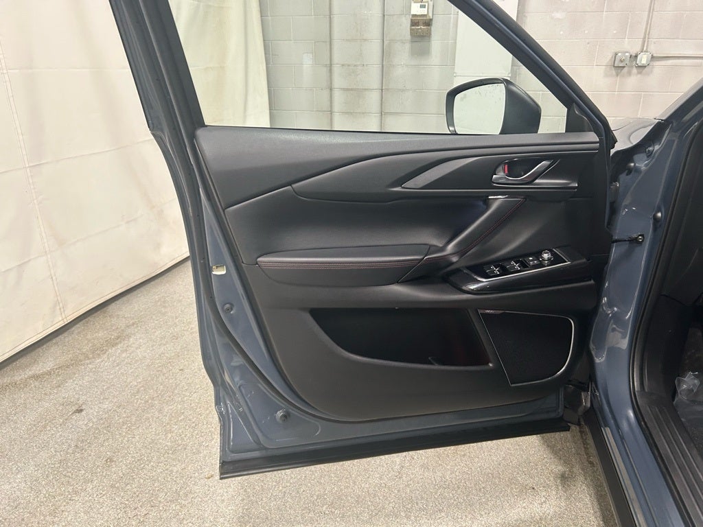 2023 Mazda Mazda CX-9 Carbon Edition