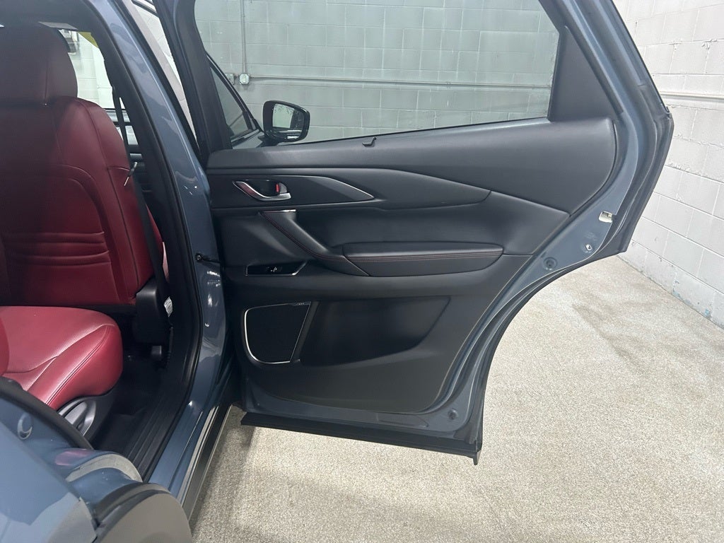 2023 Mazda Mazda CX-9 Carbon Edition