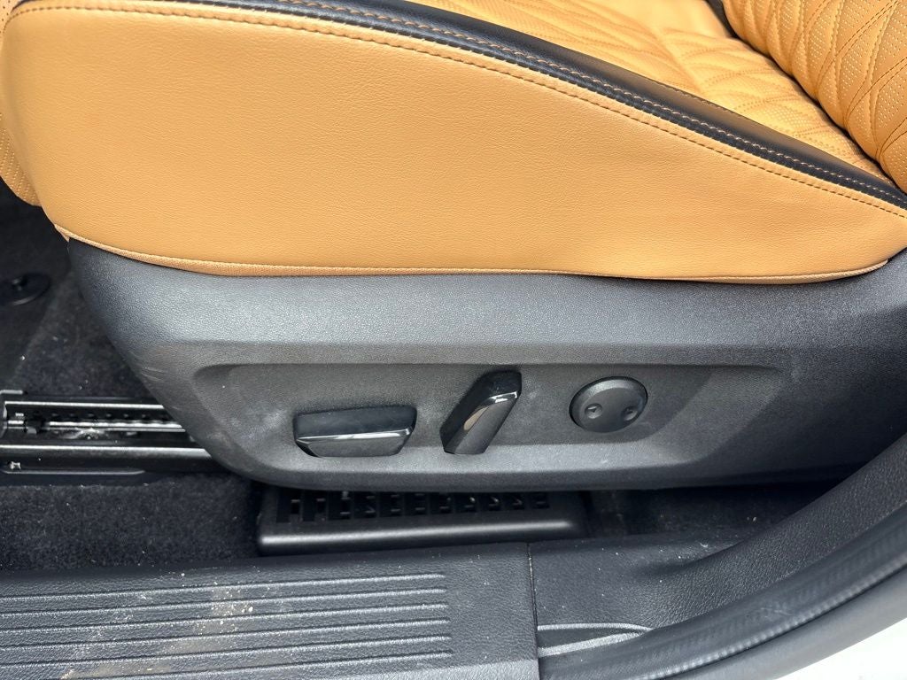 2023 Nissan Rogue Platinum FWD