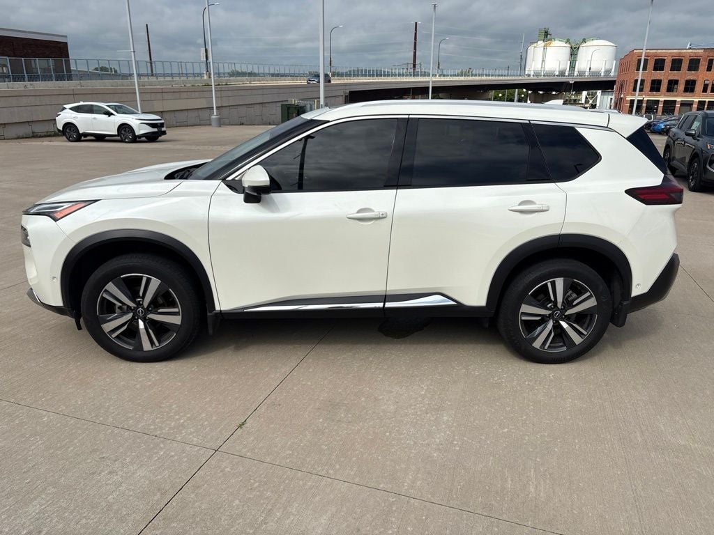2023 Nissan Rogue Platinum FWD