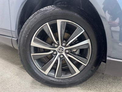 2024 Toyota Venza LE