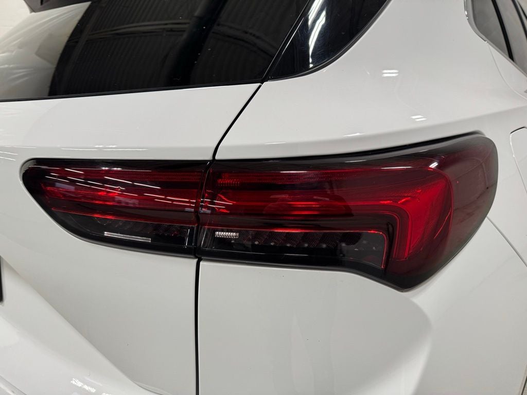 2023 Buick Envision Essence AWD