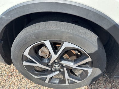 2018 Toyota C-HR XLE Premium