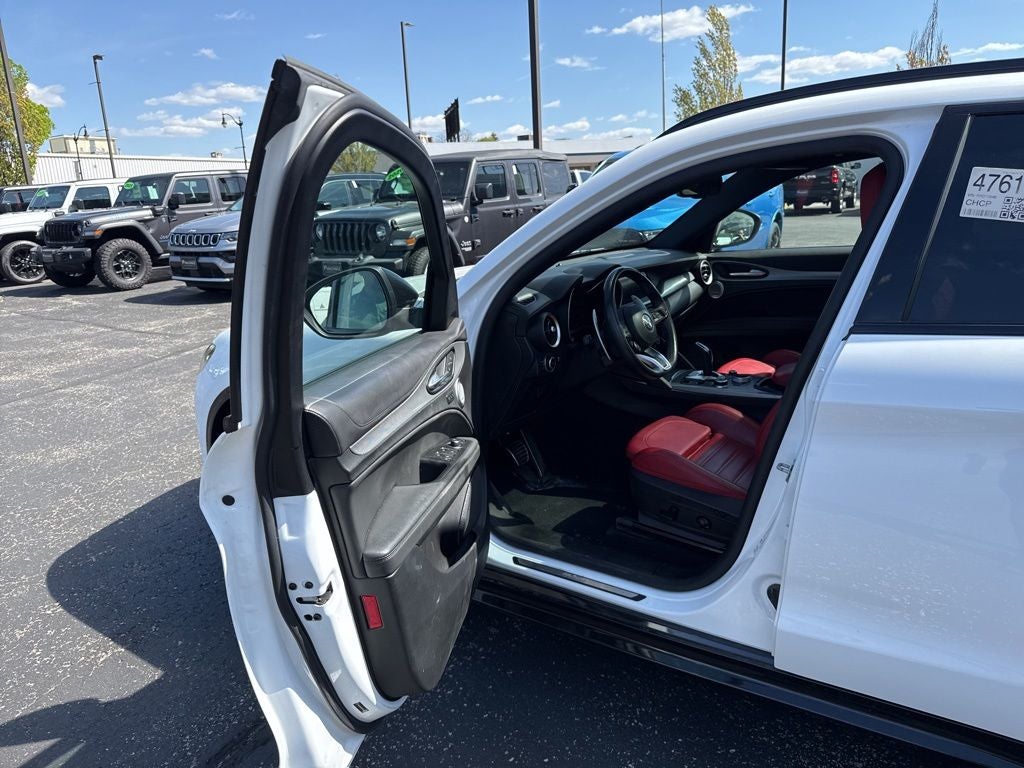 2024 Alfa Romeo Stelvio Veloce AWD