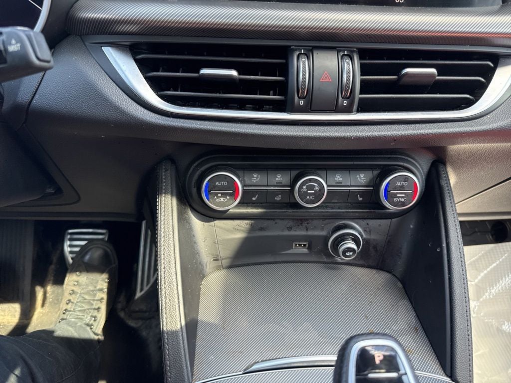 2024 Alfa Romeo Stelvio Veloce AWD