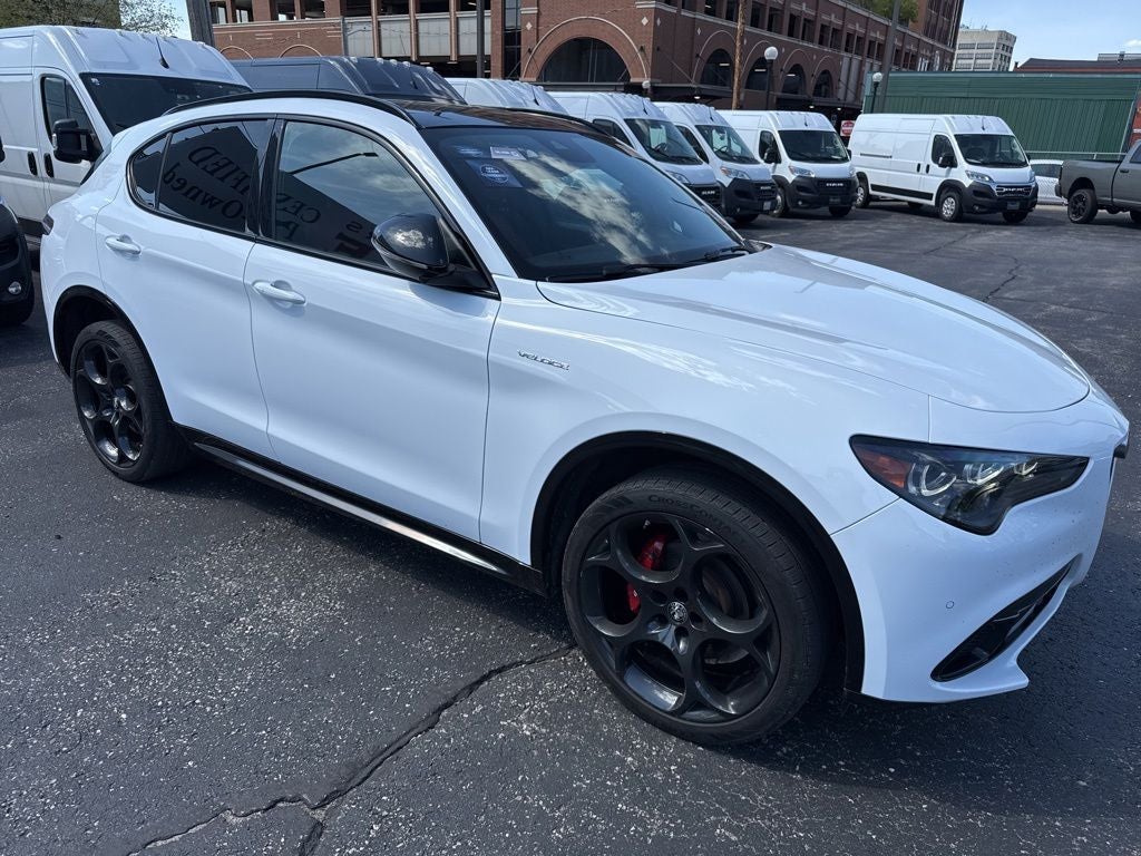 2024 Alfa Romeo Stelvio Veloce AWD