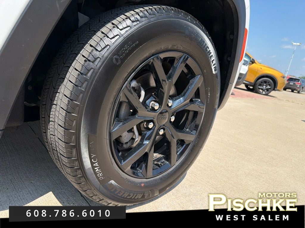 2025 Jeep Grand Cherokee Altitude 4x4
