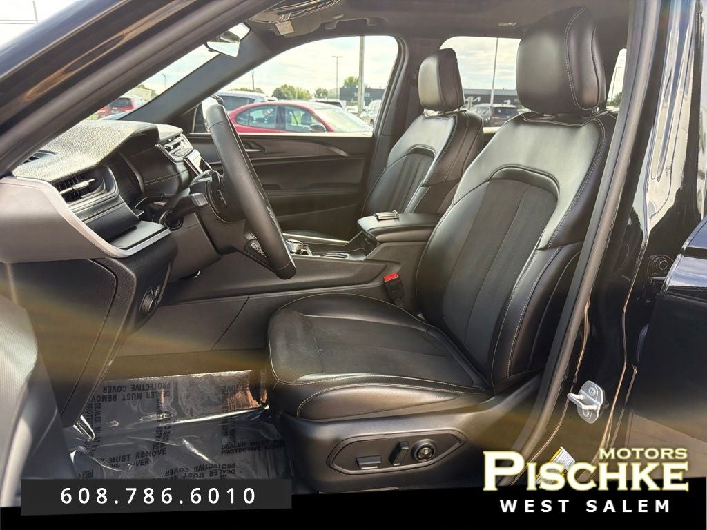 2025 Jeep Grand Cherokee Altitude X 4x4