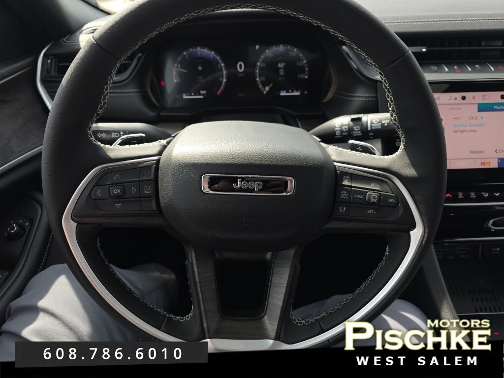 2026 Jeep Grand Cherokee GRAND CHEROKEE LAREDO ALTITUDE 4X4