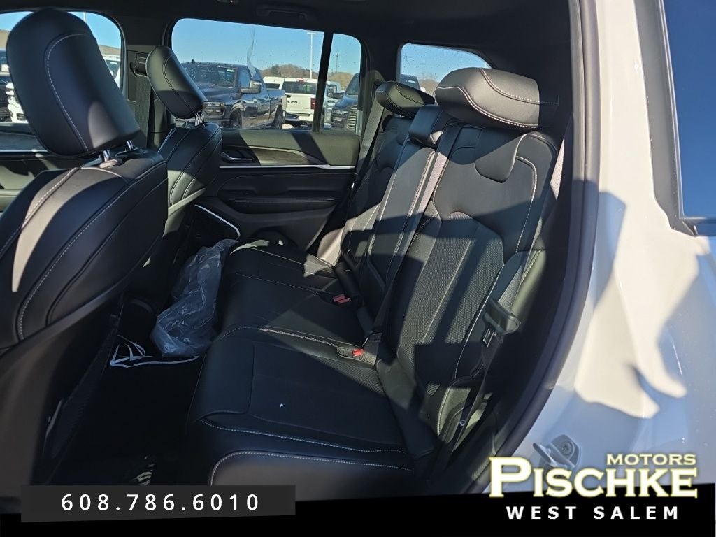 2026 Jeep Grand Cherokee GRAND CHEROKEE LIMITED RESERVE 4X4