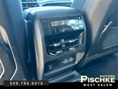 2023 Jeep Grand Cherokee L Laredo 4x4