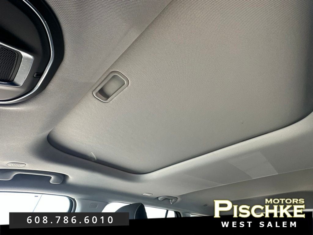 2023 Jeep Grand Cherokee L Laredo 4x4