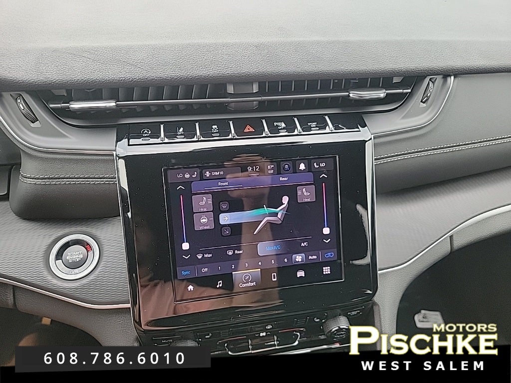 2025 Jeep Grand Cherokee GRAND CHEROKEE L LAREDO 4X4