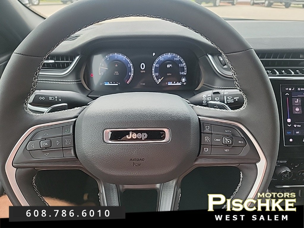 2025 Jeep Grand Cherokee GRAND CHEROKEE L LAREDO 4X4