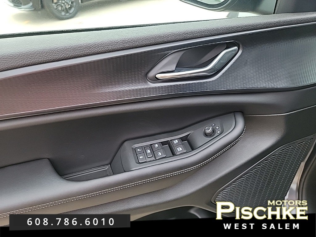 2025 Jeep Grand Cherokee GRAND CHEROKEE L LAREDO 4X4