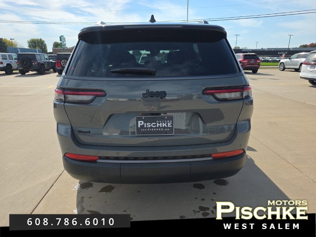 2027 Jeep Grand Cherokee GRAND CHEROKEE L LAREDO ALTITUDE 4X4