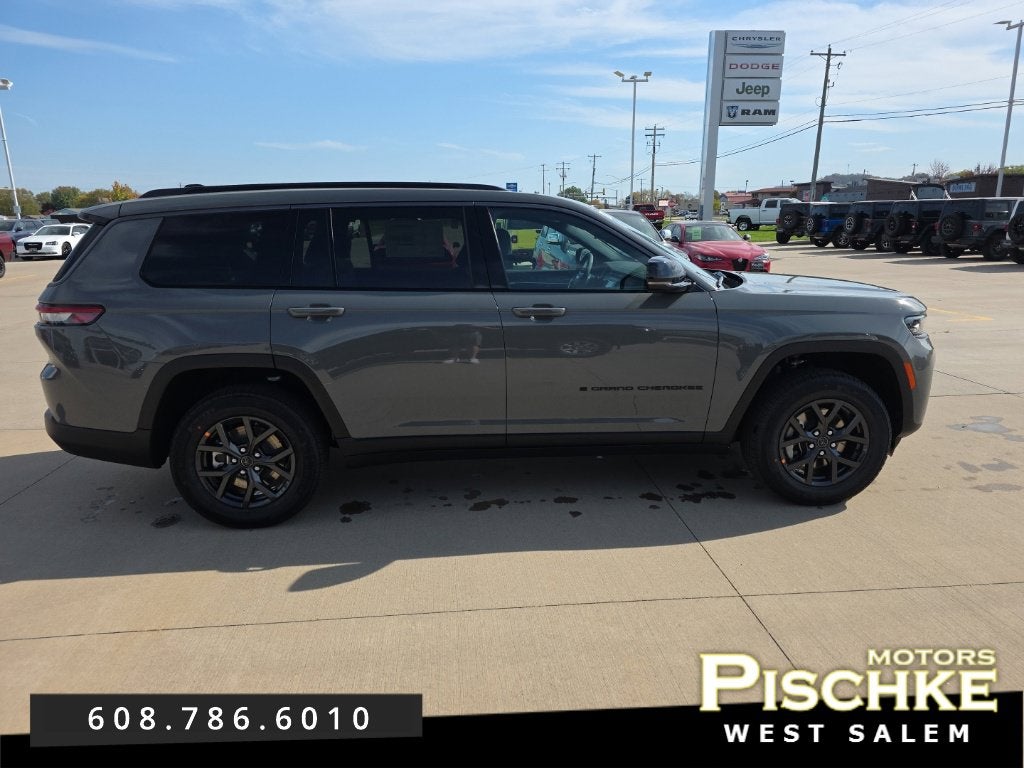 2027 Jeep Grand Cherokee GRAND CHEROKEE L LAREDO ALTITUDE 4X4