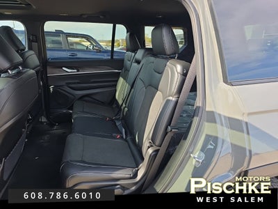 2027 Jeep Grand Cherokee GRAND CHEROKEE L LAREDO ALTITUDE 4X4