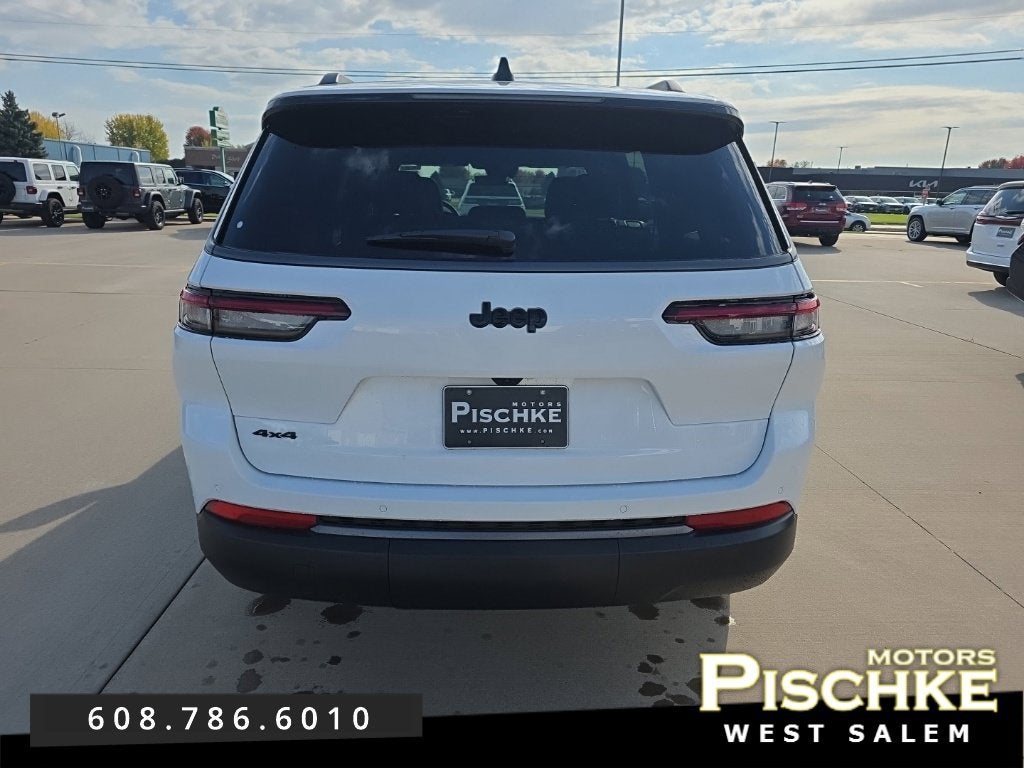 2027 Jeep Grand Cherokee GRAND CHEROKEE L LAREDO ALTITUDE 4X4