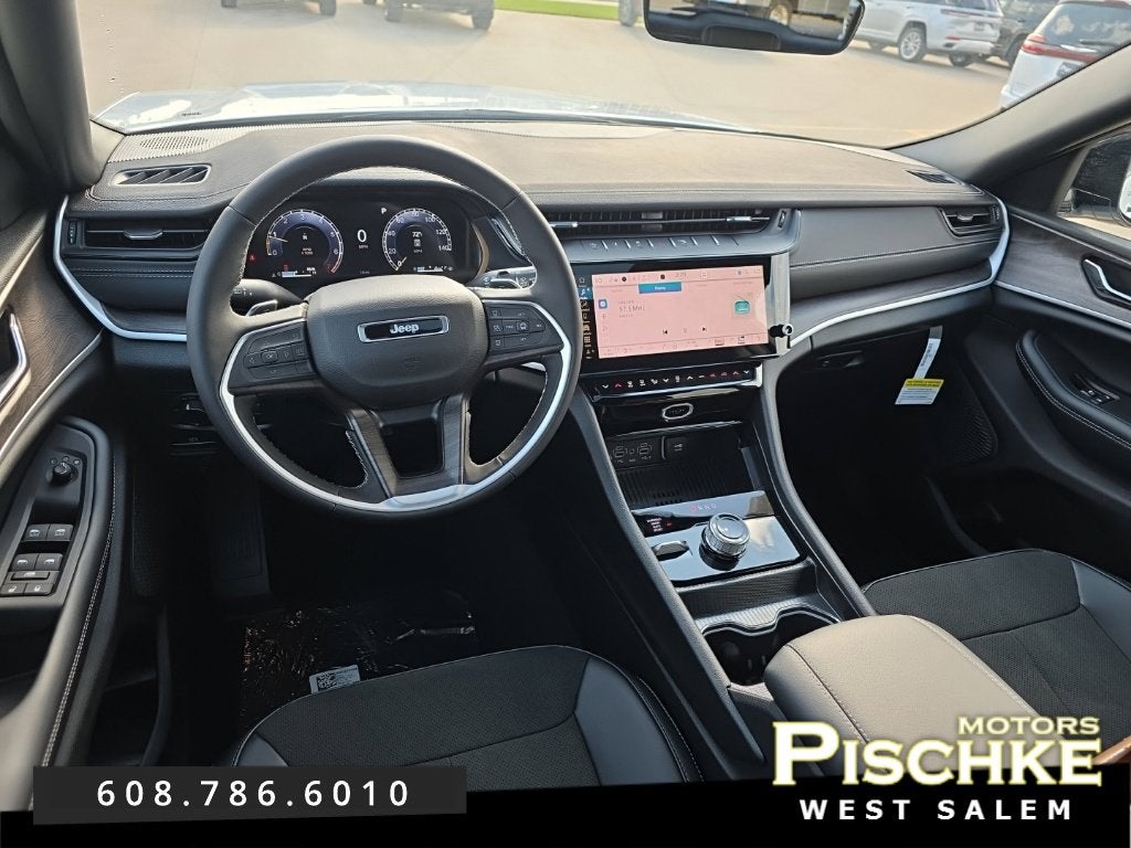 2027 Jeep Grand Cherokee GRAND CHEROKEE L LAREDO ALTITUDE 4X4