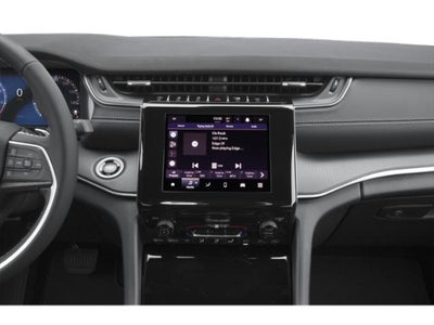 2027 Jeep Grand Cherokee Laredo Altitude