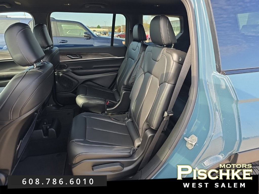 2027 Jeep Grand Cherokee GRAND CHEROKEE L LIMITED 4X4