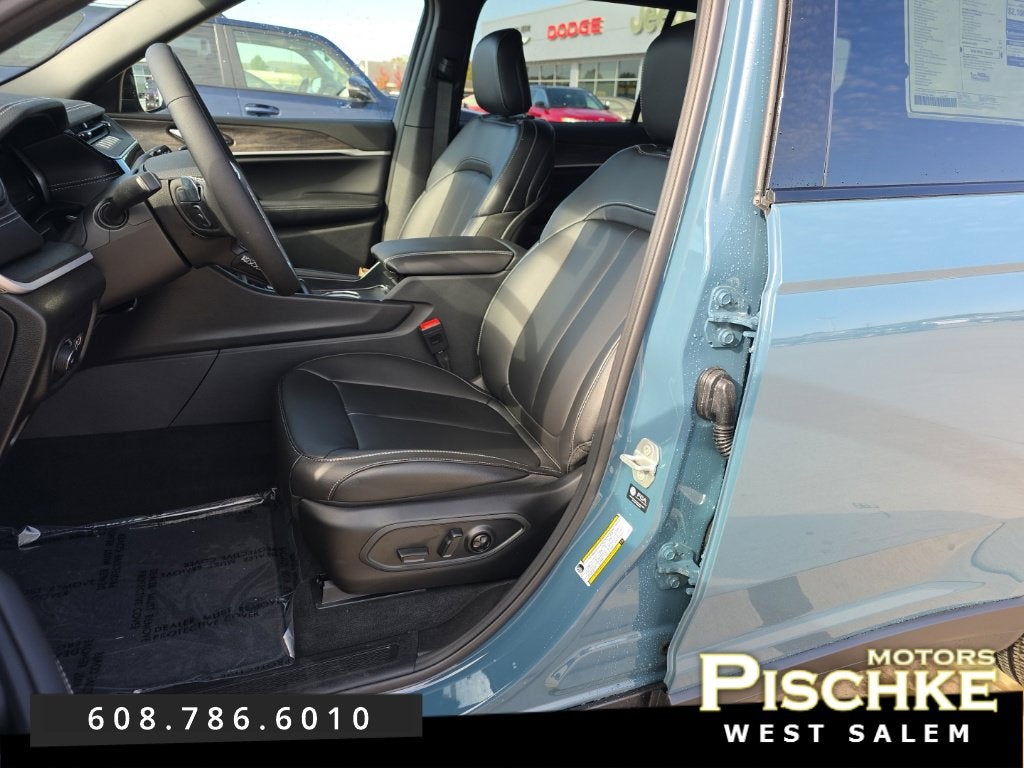 2027 Jeep Grand Cherokee GRAND CHEROKEE L LIMITED 4X4