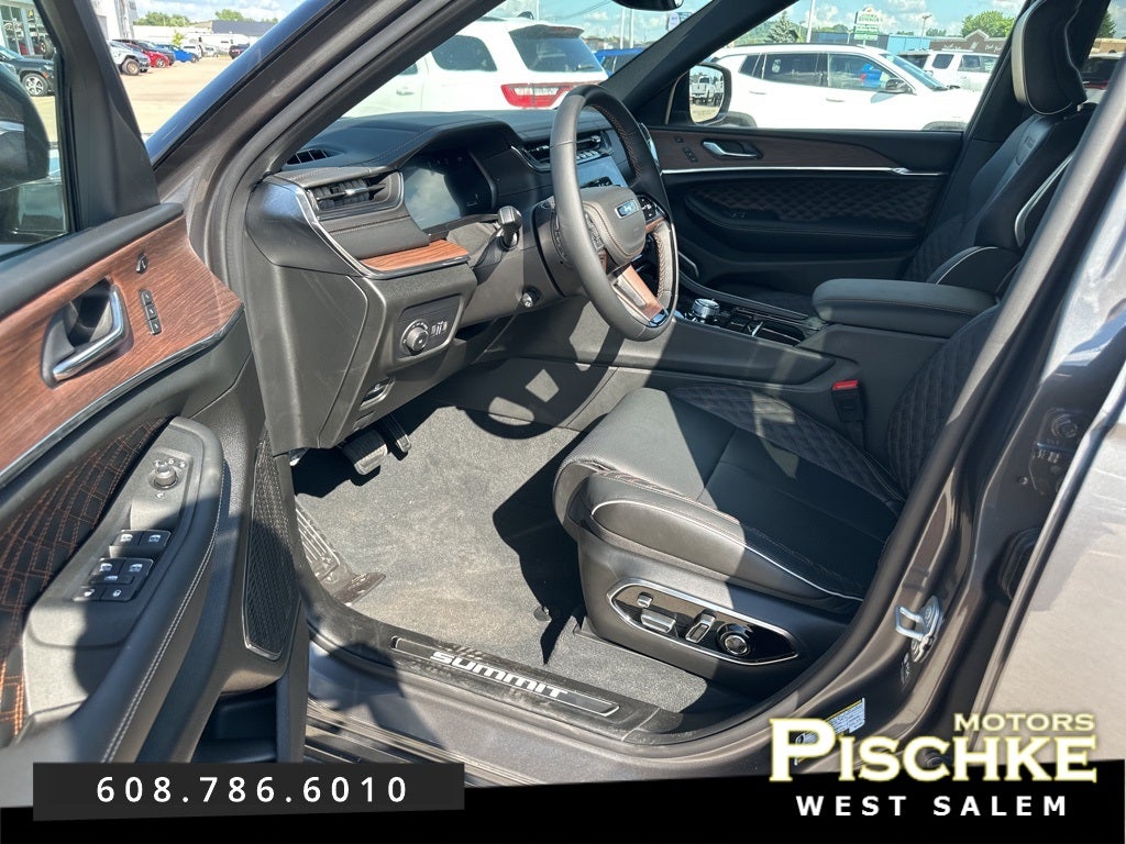 2025 Jeep Grand Cherokee GRAND CHEROKEE L SUMMIT 4X4