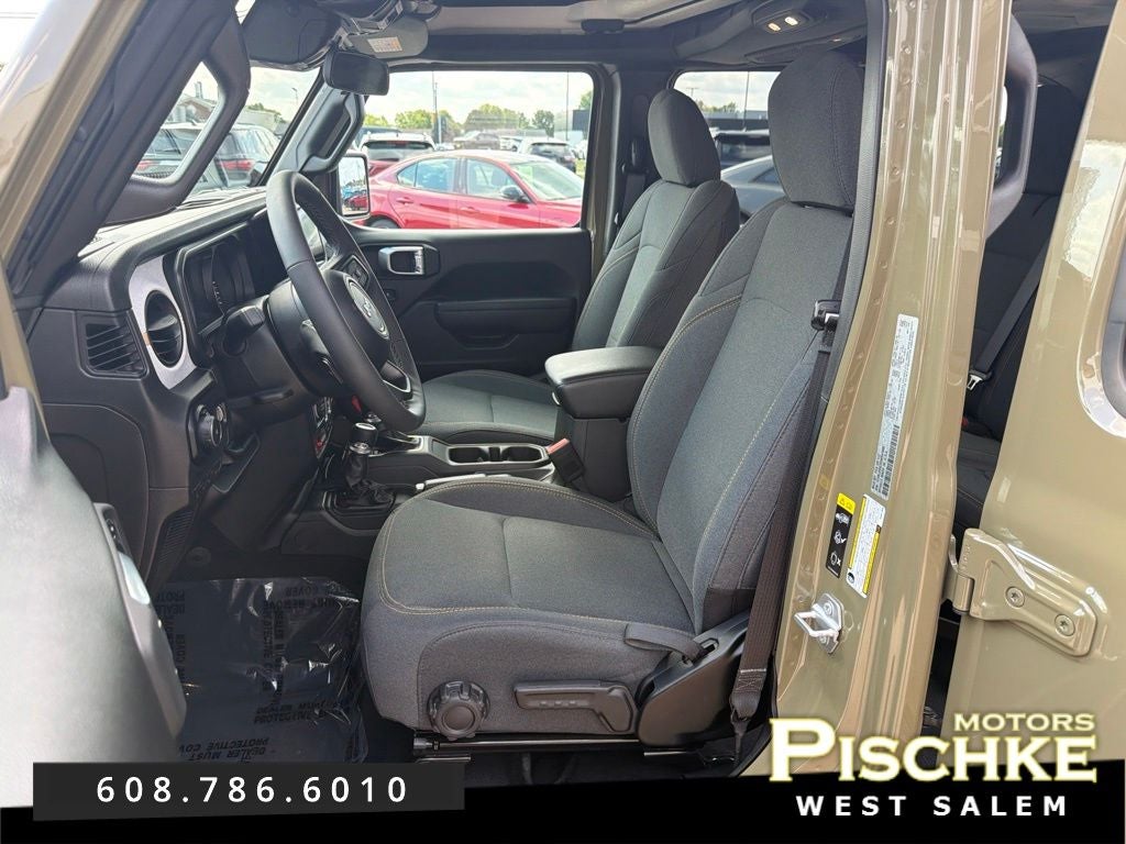 2025 Jeep Wrangler 4-Door Willys 4x4