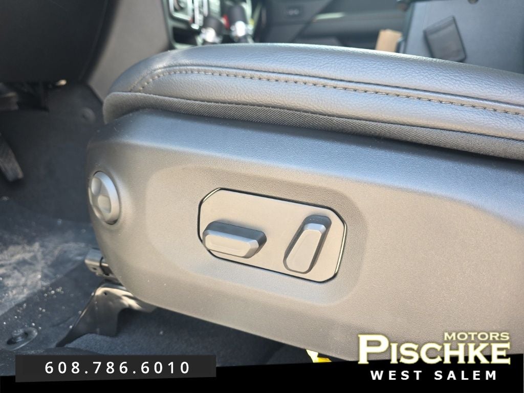 2026 Jeep Gladiator GLADIATOR SAHARA 4X4