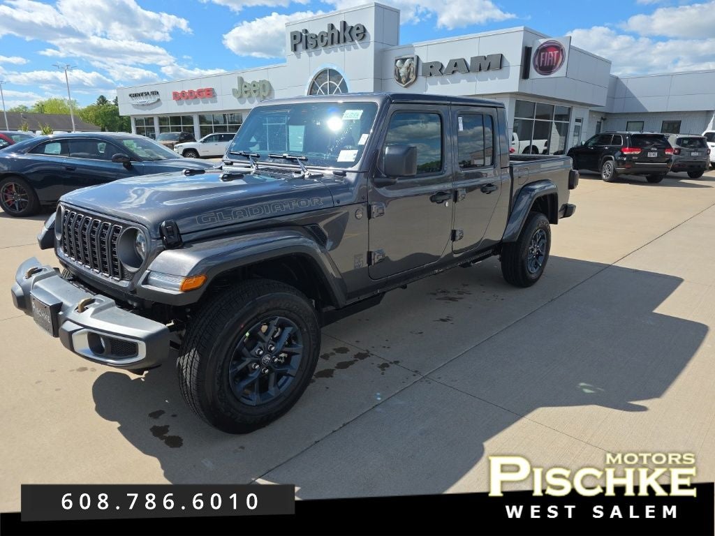 2026 Jeep Gladiator 85th Anniversary Edition Auto's photo