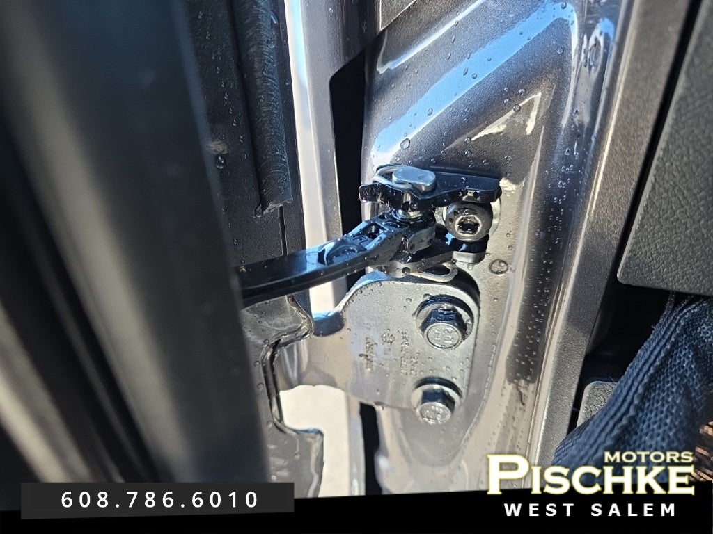 2026 Jeep Gladiator Sport photo 3