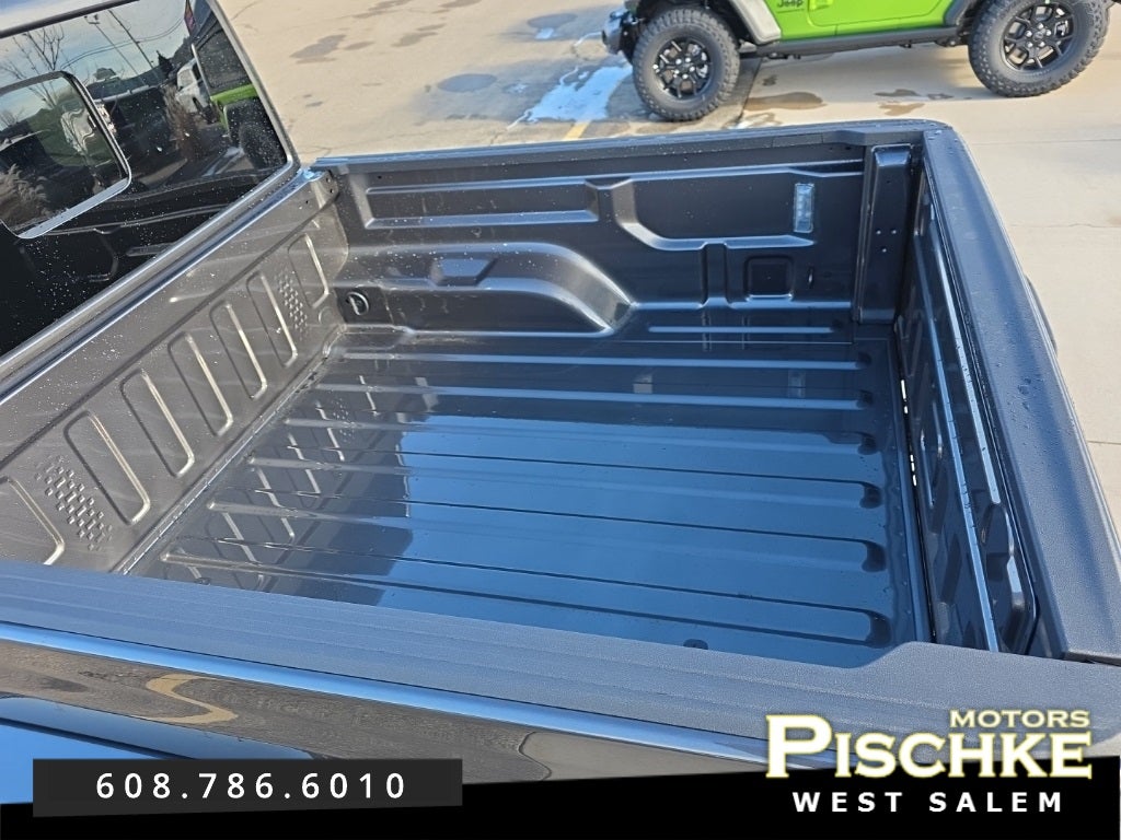 2026 Jeep Gladiator GLADIATOR SAHARA 4X4