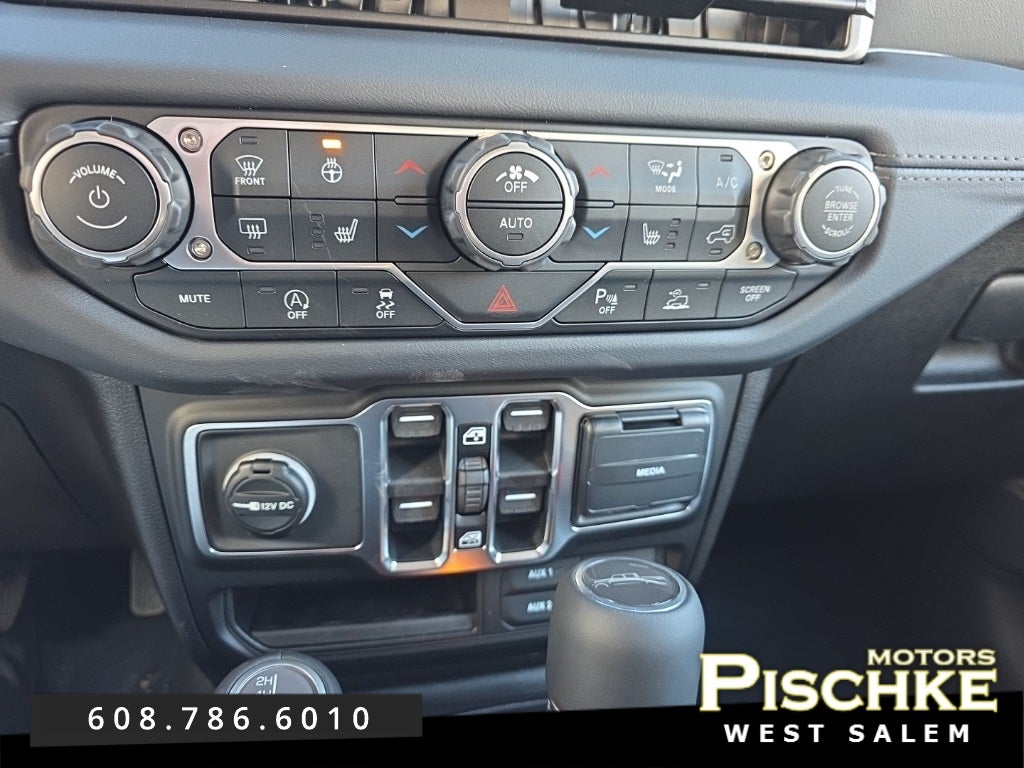 2026 Jeep Gladiator GLADIATOR SAHARA 4X4