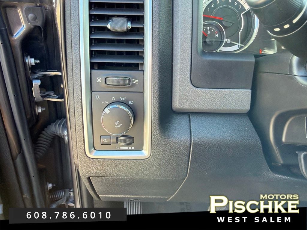 2019 RAM 1500 Classic Big Horn Crew Cab 4x4 5'7' Box
