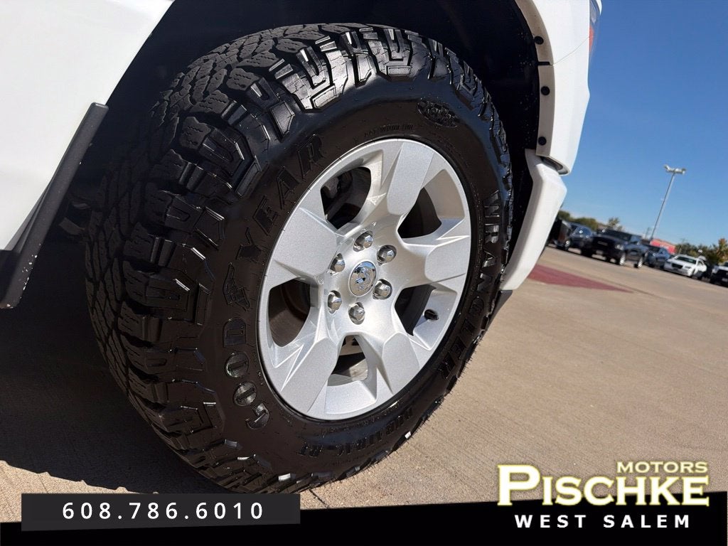 2023 RAM Ram 1500 Big Horn Crew Cab 4x4 5'7' Box