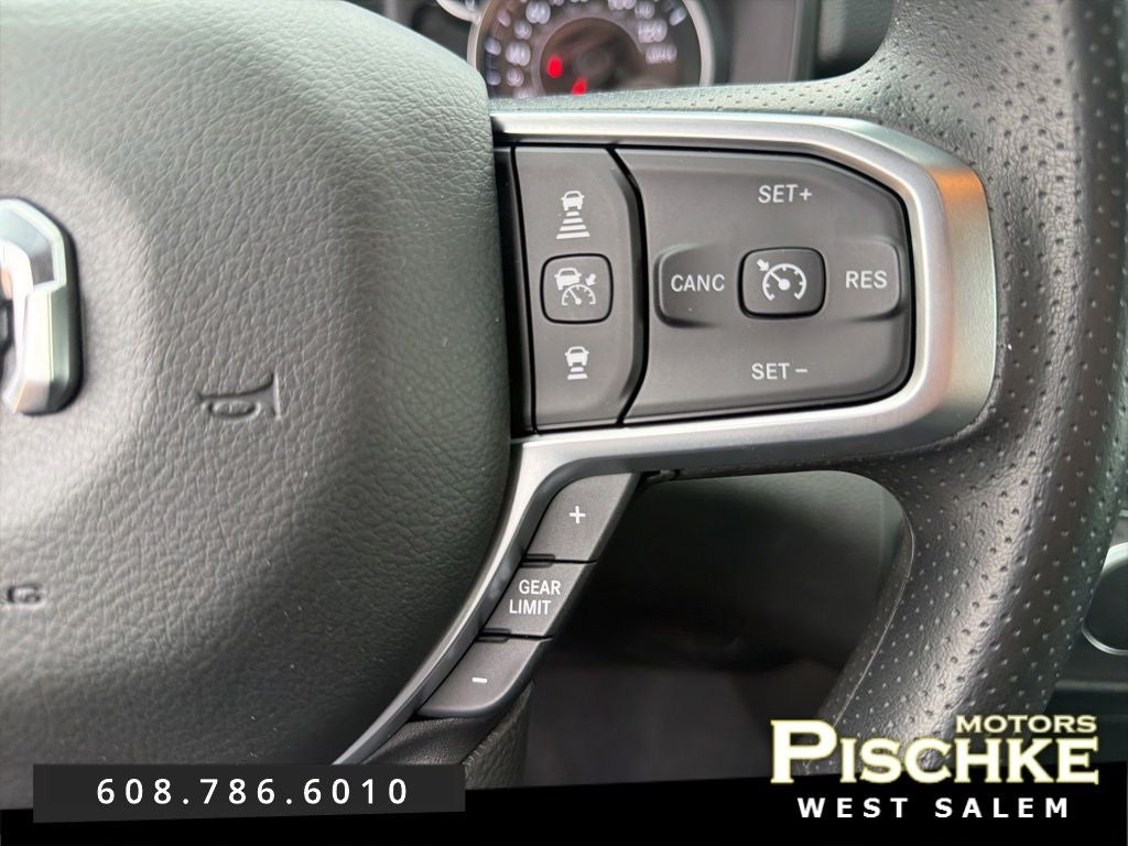 2025 RAM 1500 Tradesman Crew Cab 4x4 5'7' Box
