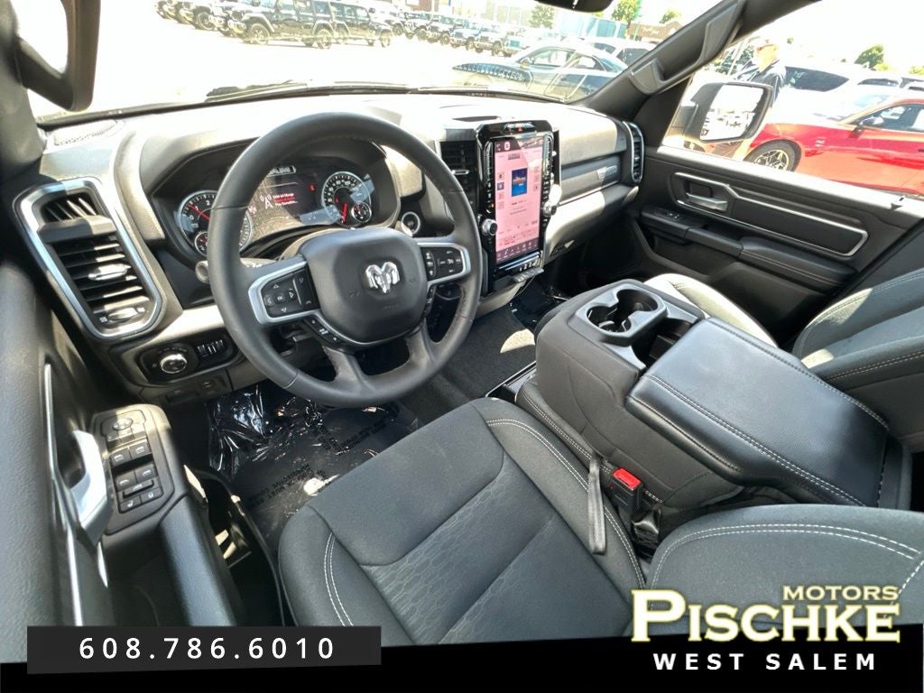 2025 RAM 1500 Big Horn Crew Cab 4x4 6'4' Box
