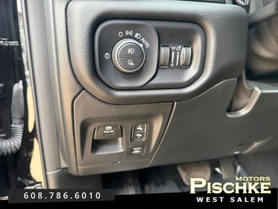 2025 RAM Ram 1500 Big Horn Crew Cab 4x4 5'7' Box