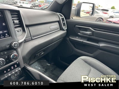 2020 RAM 1500 Big Horn Crew Cab 4x4 5'7' Box