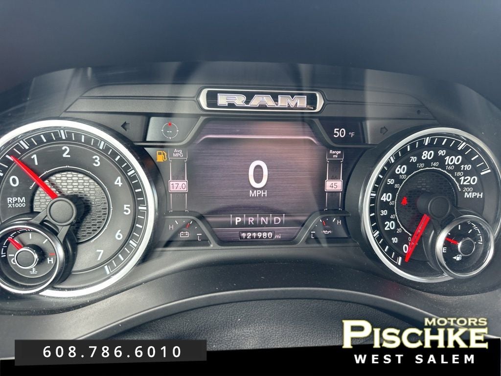 2020 RAM 1500 Big Horn Crew Cab 4x4 5'7' Box