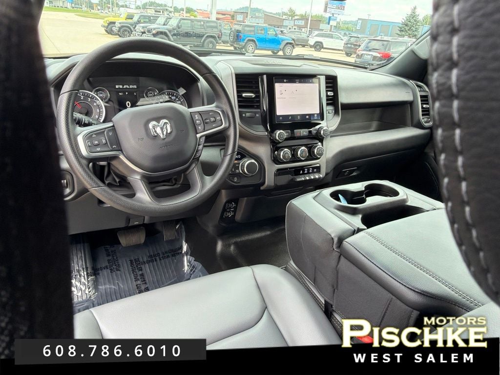 2025 RAM Ram 1500 Tradesman Crew Cab 4x4 5'7' Box
